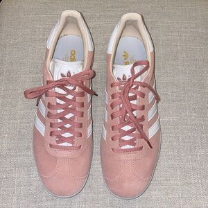 NWOT Adidas Women’s Gazelle Ash Pink Sneaker Size 8.5